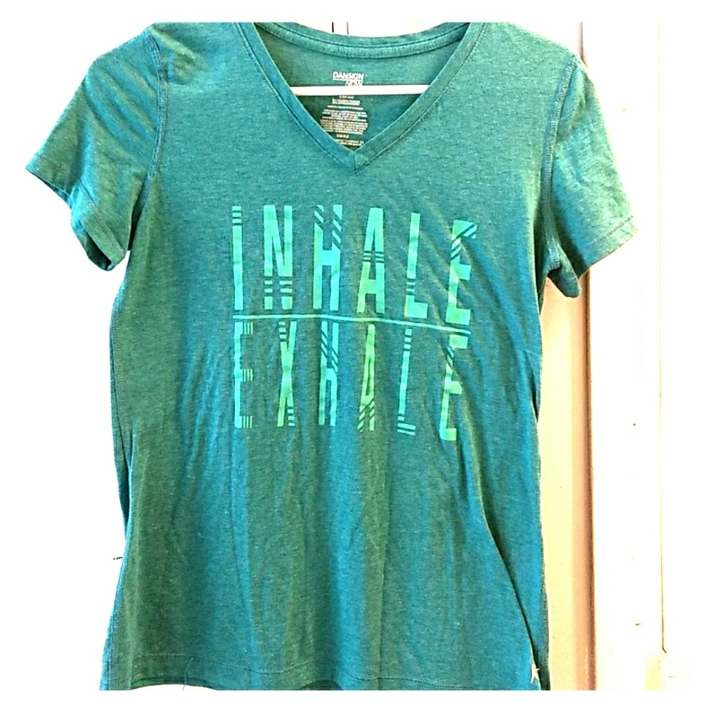 Inhale/exhale semi fitted tshirt